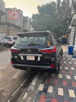 لكزس LX